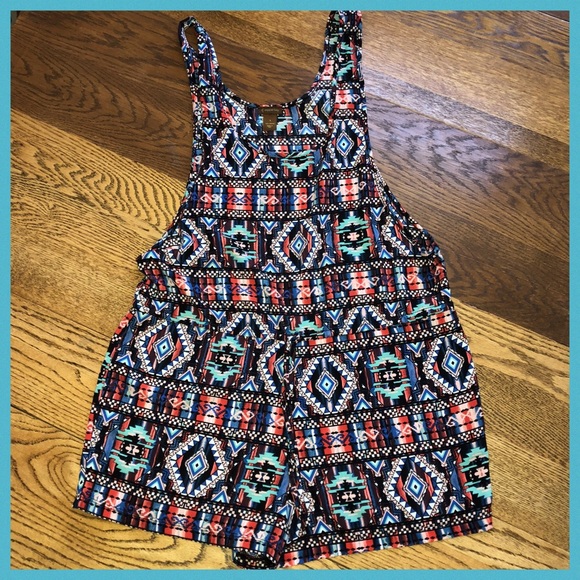 Ikat Sleeveless Romper - Picture 2 of 5